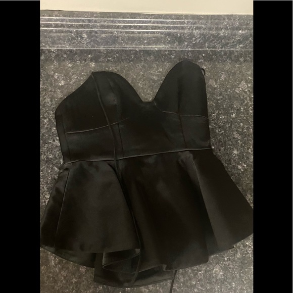 KEEPSAKE The Label Peplum Bustier Top
Sweetheart neckline with boned-in bodice - Picture 5 of 5